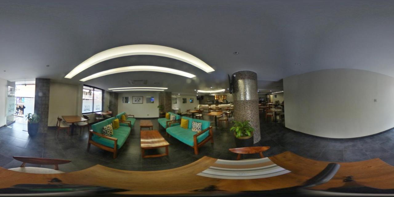 Victoria Mews Hotel 3*